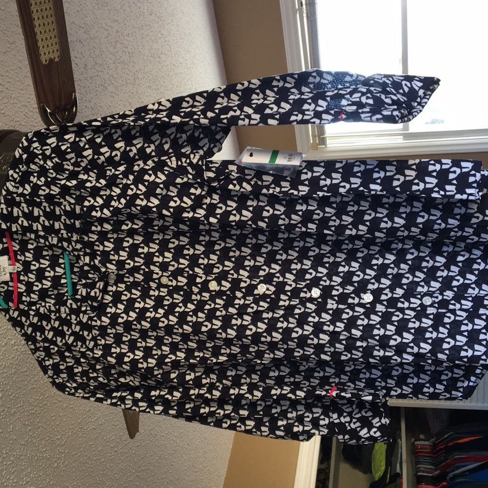 Crown and Ivy Button Up